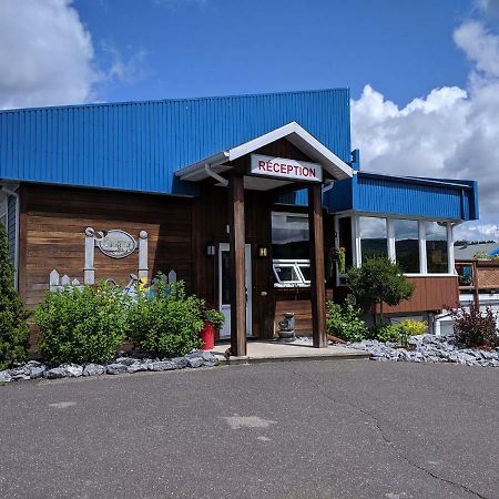 Motel Claude Degelis Екстер'єр фото